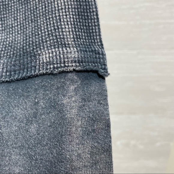 Vocal women’s top Size S- M Color Gray - Picture 3 of 7